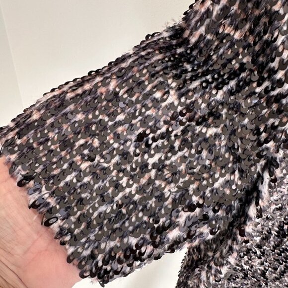 Search for Sanity Faux Fur Sequin Shell Top SZ L - Picture 5 of 15